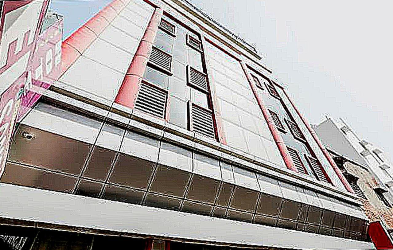 Oyo 79765 Hotel Samrat Лакхнау Экстерьер фото