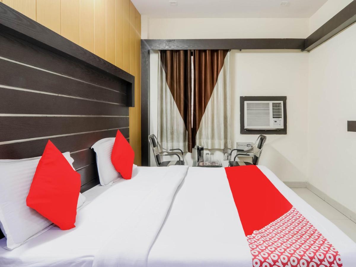 Oyo 79765 Hotel Samrat Лакхнау Экстерьер фото